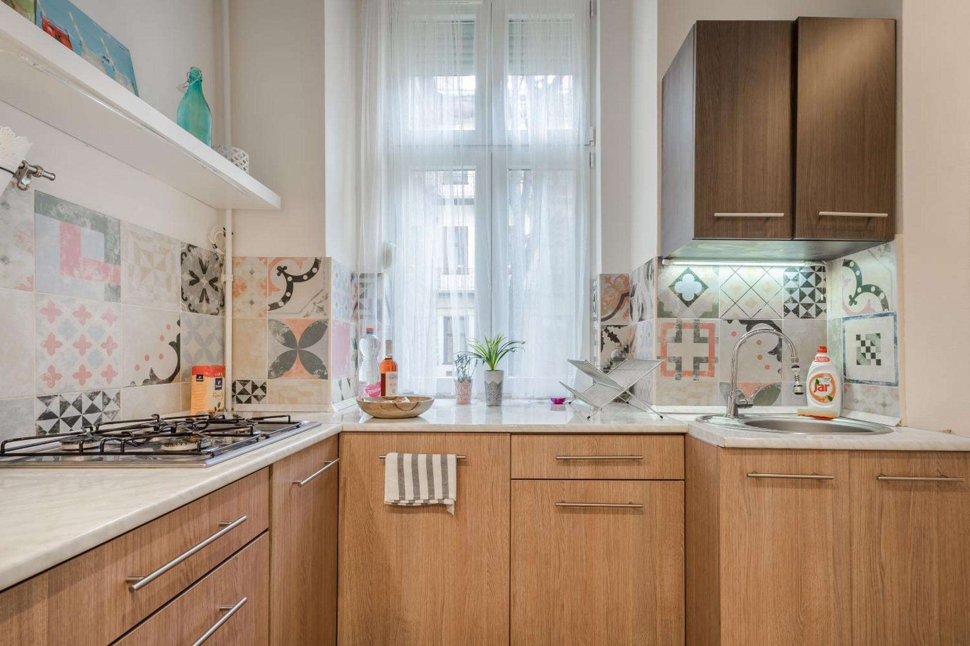Bpr Stylish Mosaic Home With Terrace بودابست المظهر الخارجي الصورة