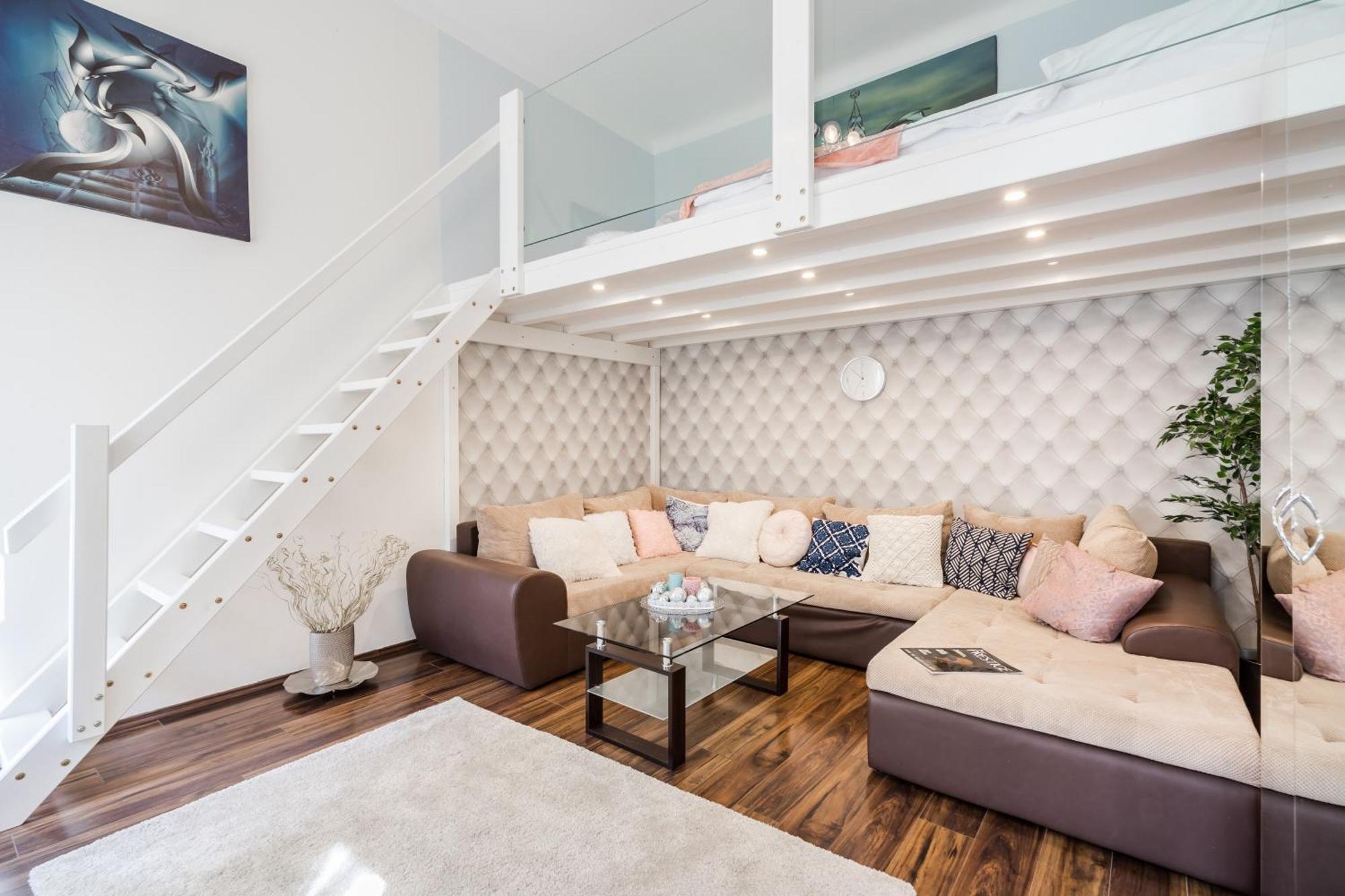 Bpr Stylish Mosaic Home With Terrace بودابست المظهر الخارجي الصورة